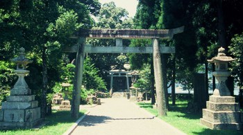立磐神社.jpg